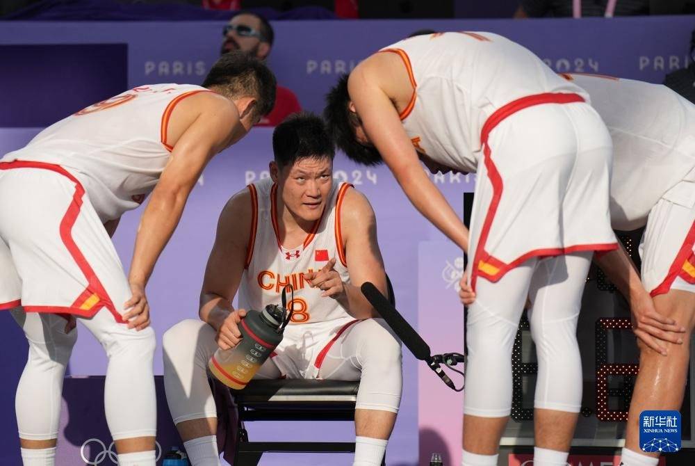 三人男篮-中国男篮16-21荷兰张宁7分4篮板的简单介绍